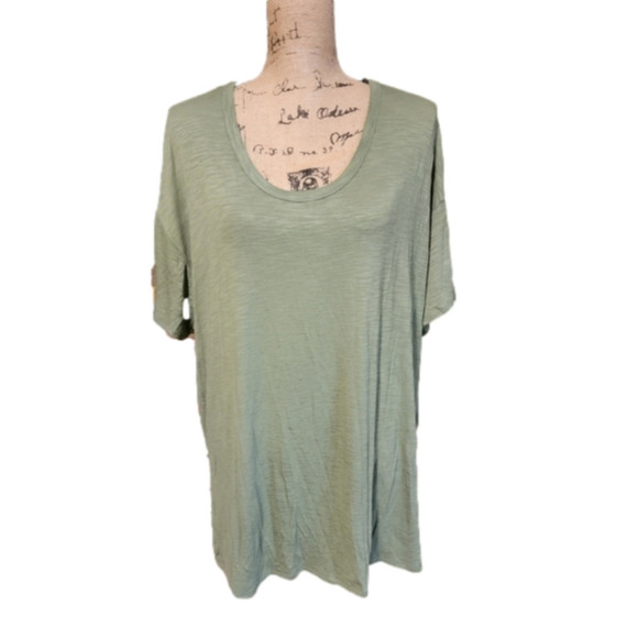 OLD Navy Olive Green Scoop Neck Tunic/Tshirt. Size L. - Picture 1 of 3